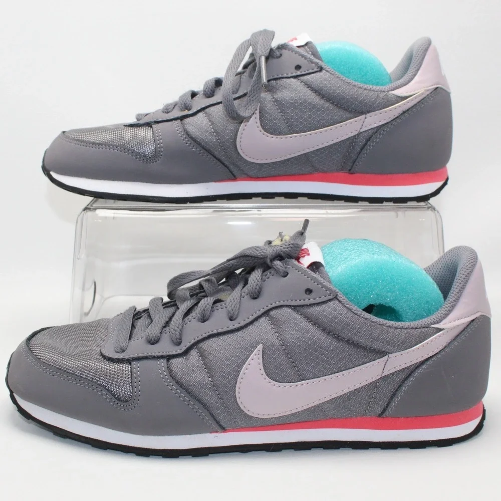 Nike Womens‎ Genicco 844451-004 Gray Casual Shoes Sneakers Size 9.5